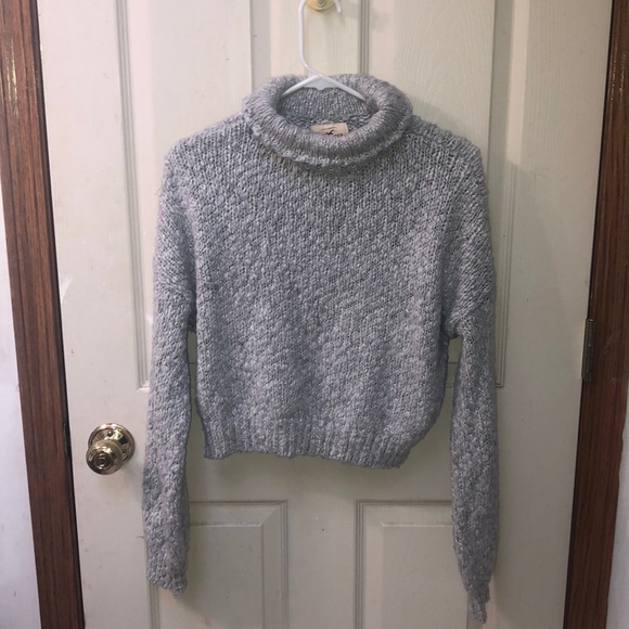 Hollister Sweaters - 3/$19 💚 Hollister Sweater Turtleneck